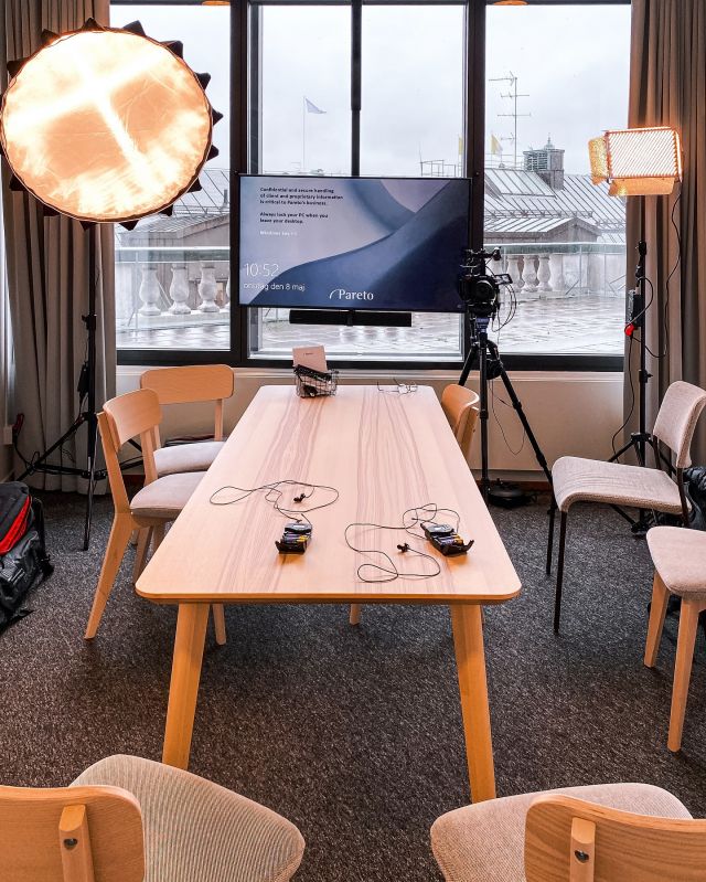 Från förra veckans filminspelning. Färdig film med kundens ppt och grafik, levererades inom 24h. Snabba leveranser är lite av vårt signum. 

#filmproduktion #bolagspresentation #företagsfilm
